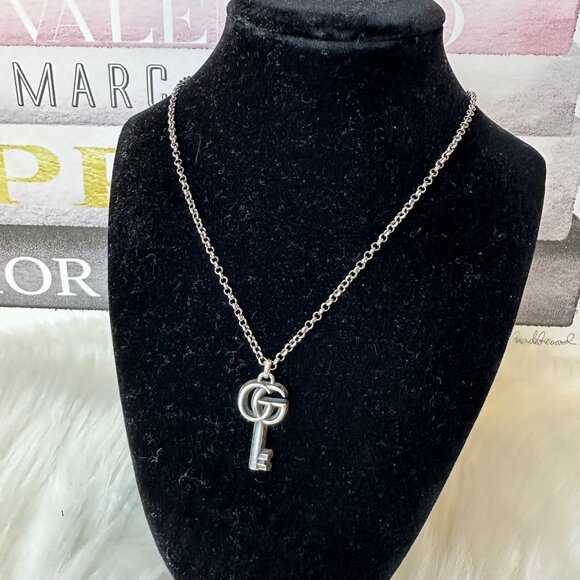 Authentic Gucci GG Marmont Key Pendant Necklace - Picture 4 of 13